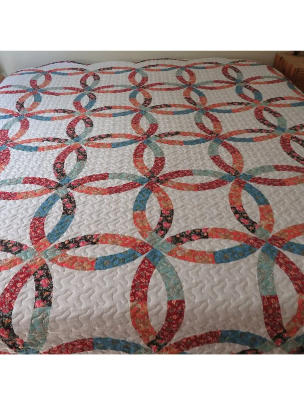 Vintage Reversible Queen Quilt Set Double Wedding Ring Floral White Patchwork